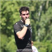 Árbitro de fútbol con 6 años de experiencia ofrece clases particulares.